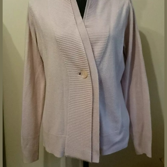 Jones Wear Pink Cardigan Sweater Size Small - Picture 2 of 8